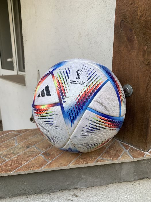 Топка Adidas al rihla 2022 official match ball !