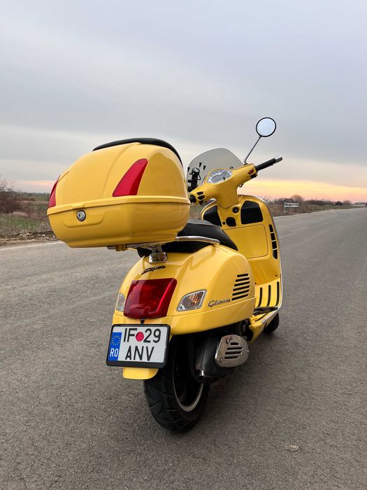Vespa GTS Super 300