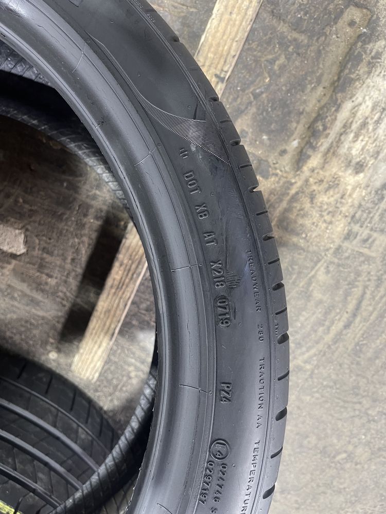 2 anvelope de vara Pirelli 295/35/22