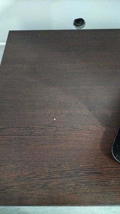 Masă bucătărie în stare bună