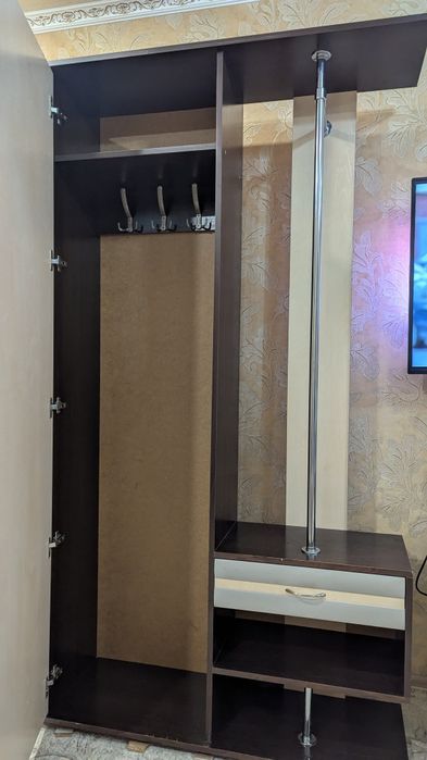 Продам шкаф в прихожую б /у в отличном состоянии