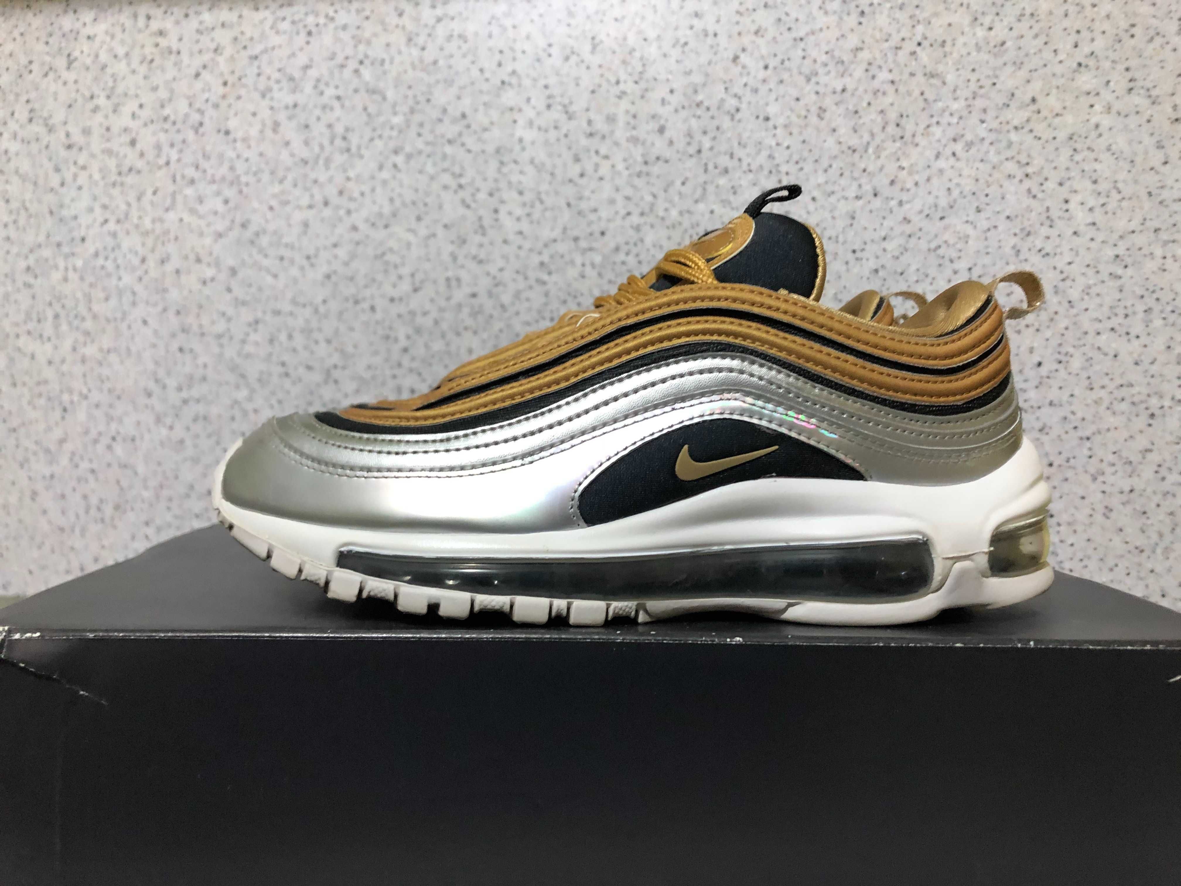 ОРИГИНАЛНИ *** Nike Air Max 97 Se / Metallic Gold /Metallic Gold