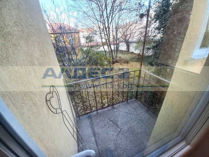 Дава се под наем Офис в София, Център - 108 кв.м за 950 € - Снимка #13