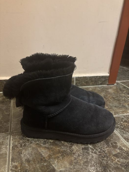 Черни ботуши UGG 38