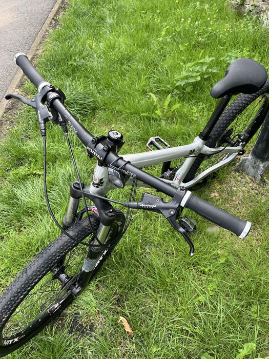 Bicicleta Dirt Banshee (Mythic) AMP marime S