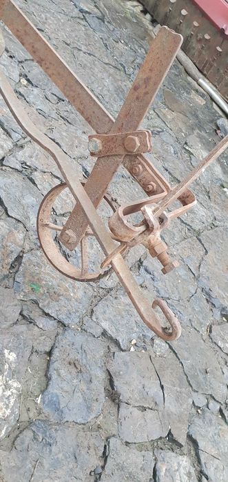 Vând plug pentru cal