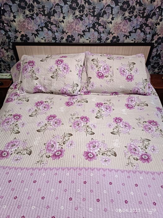 Двухспальная кровать