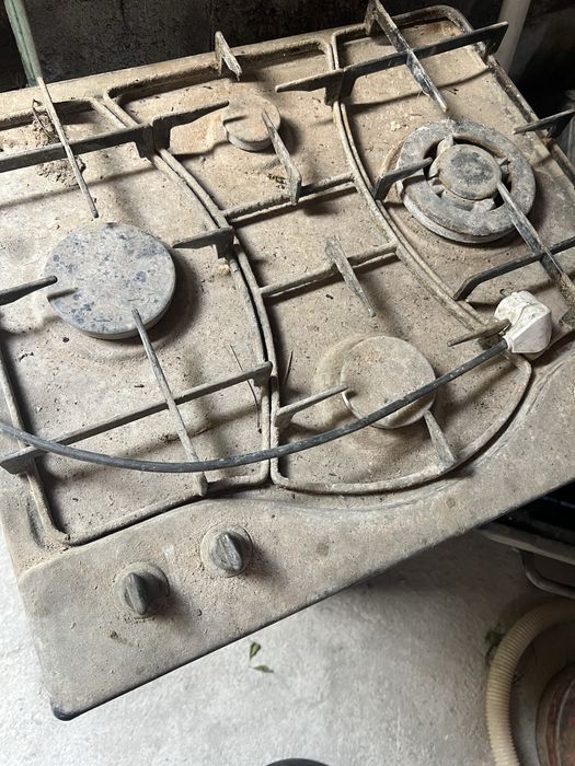 Газовая плита и духовка все за