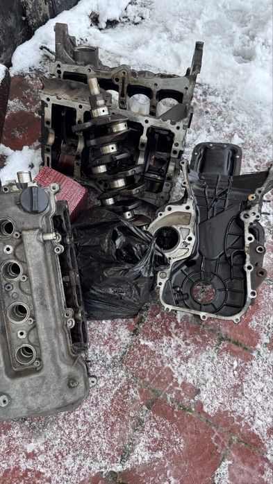 Продам двигатель zzz 1.6 тайота корола