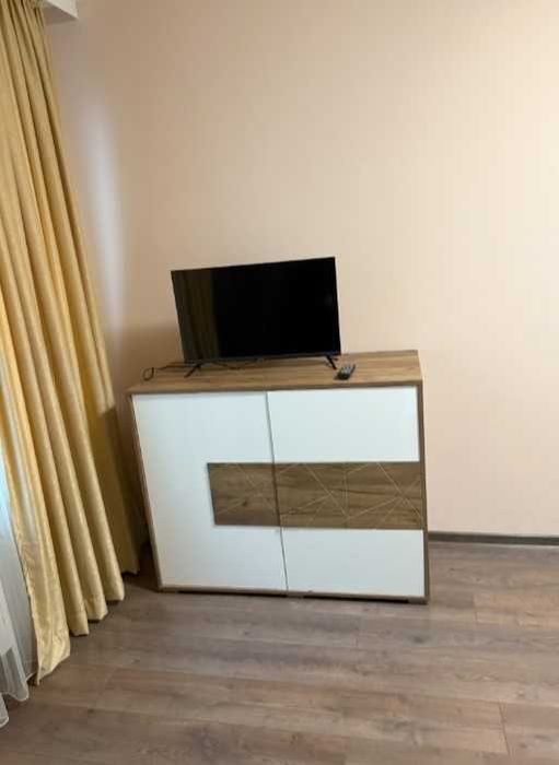 Дава се под наем Тристаен апартамент в София, Изток - 115 кв.м за 1000 € - Снимка #4