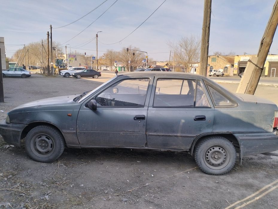 Продам нексия 1.5