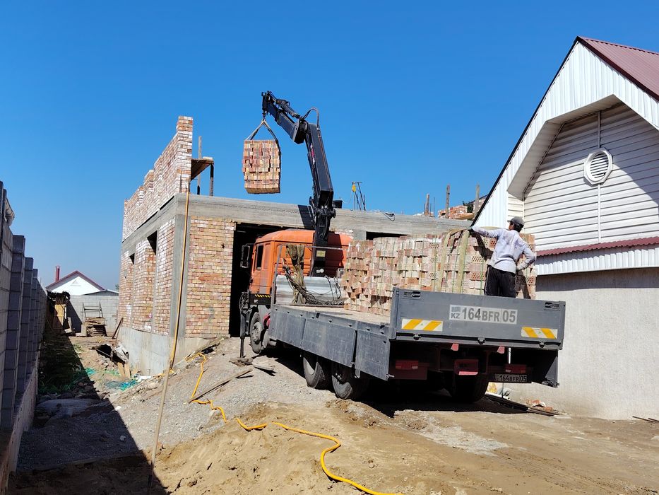 Манипулятор перевозки контейнер 20