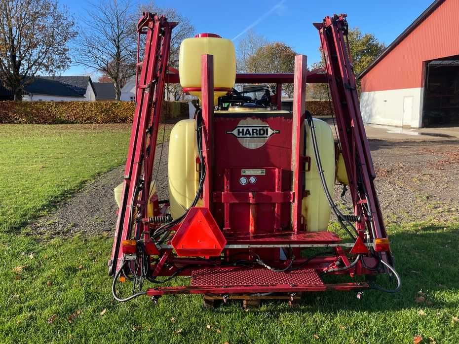 Instalatie erbicidat Hardi Master 1000 latime 16-18 m calculator 2017