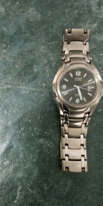 Часы Citizen Eco-Drive Titanium.