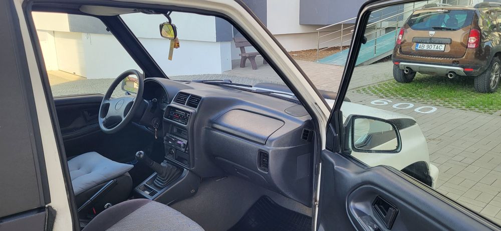 Vând Suzuki Vitara 1.9 diesel 4x4