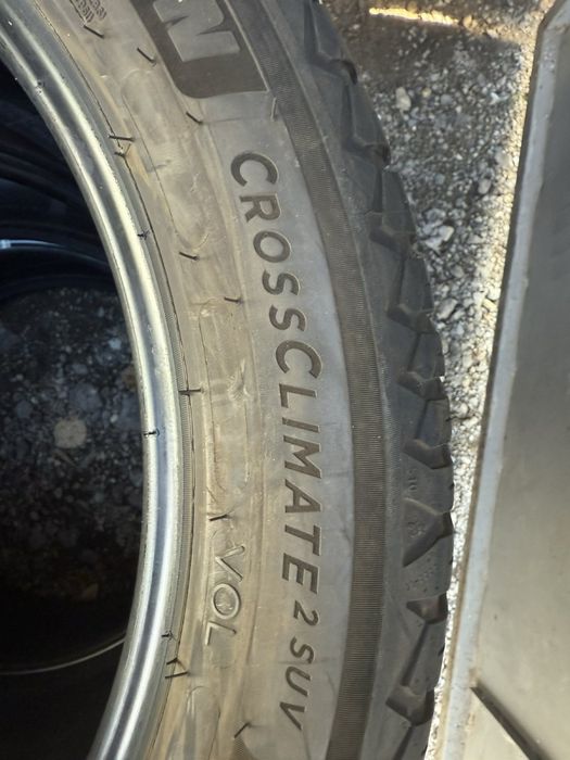 235/50/19 и 255/45/19 Michelin 2023