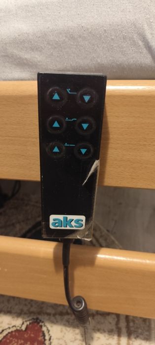 Pat de spital electric cu telecomandă + 2 saltele anti-escare