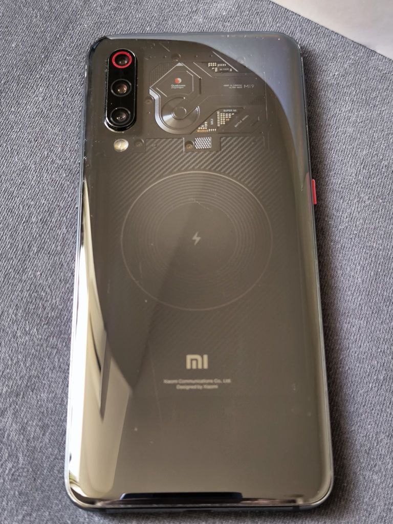 Xiaomi Mi 9 Explorer (Transparent edition)