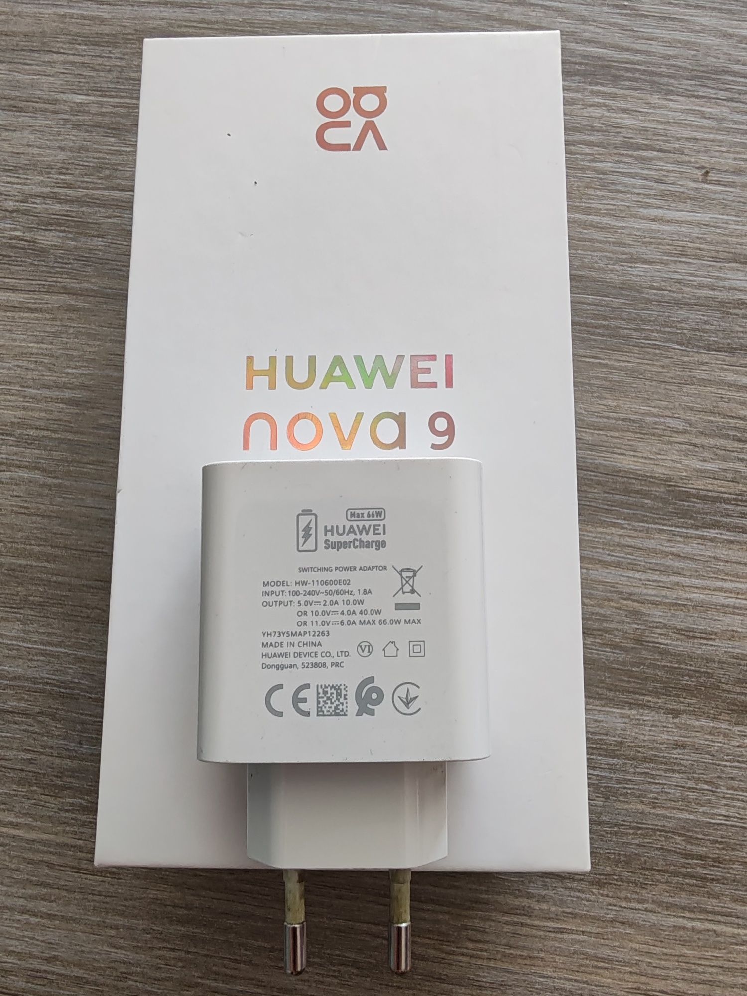 HUAWEI nova 9 в отлично състояние  с оригинално зарядно