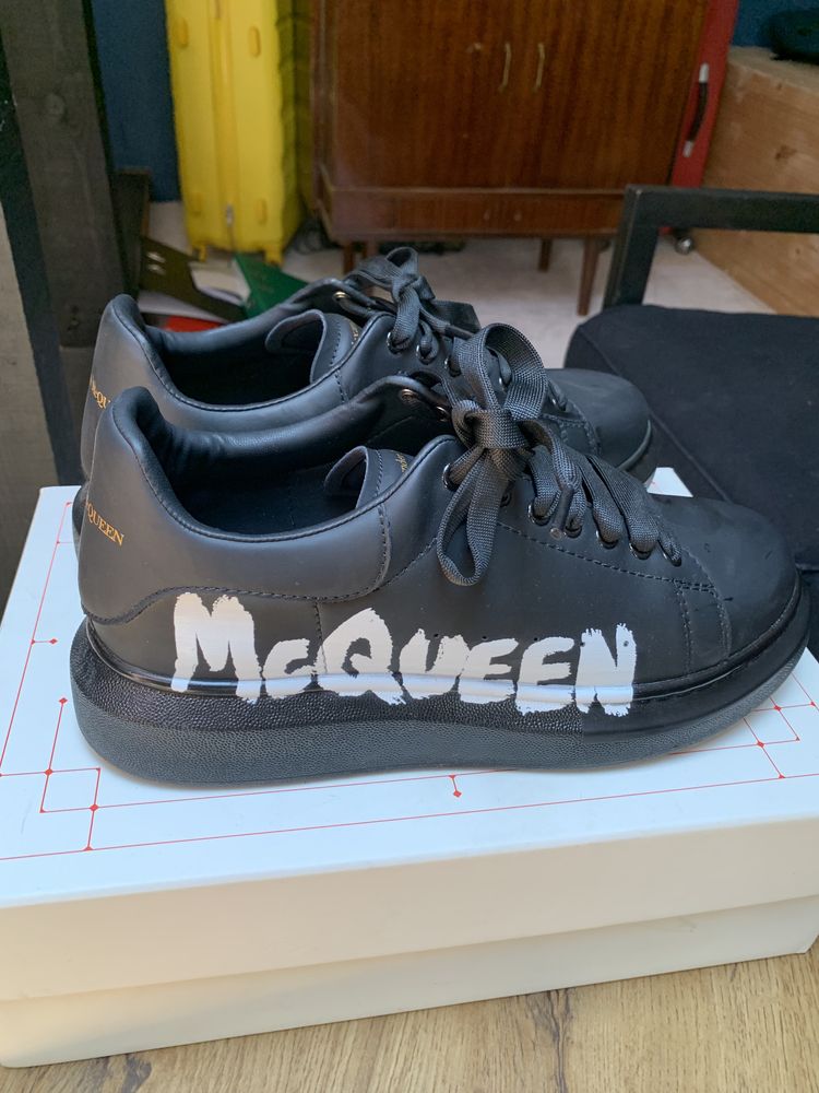 Alexander mqueen black