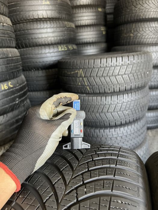 2 anvelope m+s 235/55/17 Goodyear 6.5 mm!