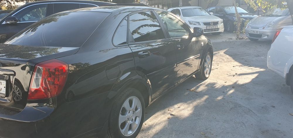 Jentra 3pozitsiya. Yili 2023. Yurgani 23000km. Narxi 14900