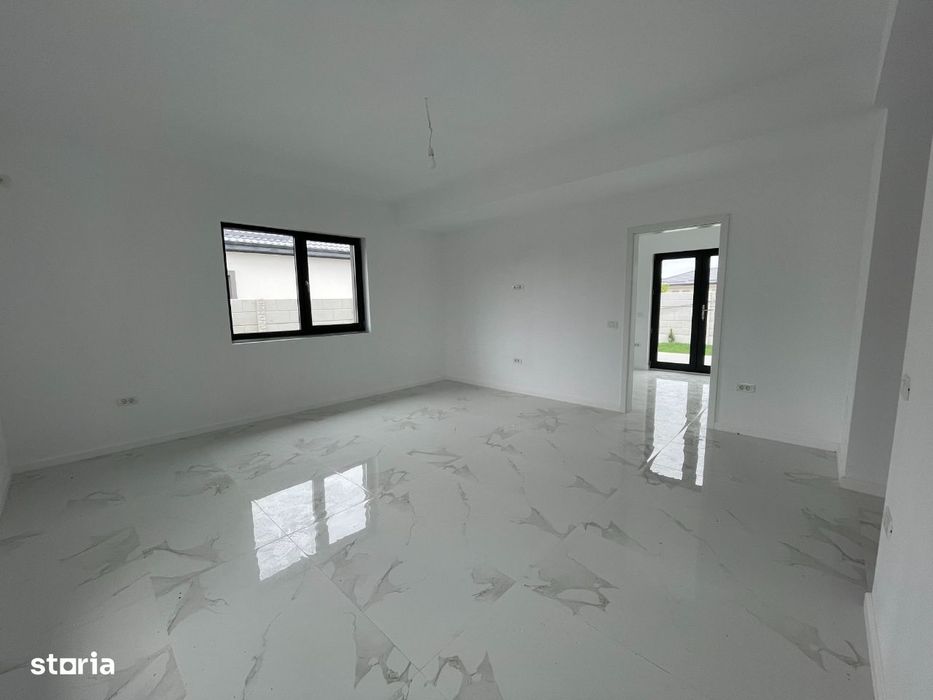 Casă modernă, 4 camere, finisaje de calitate
