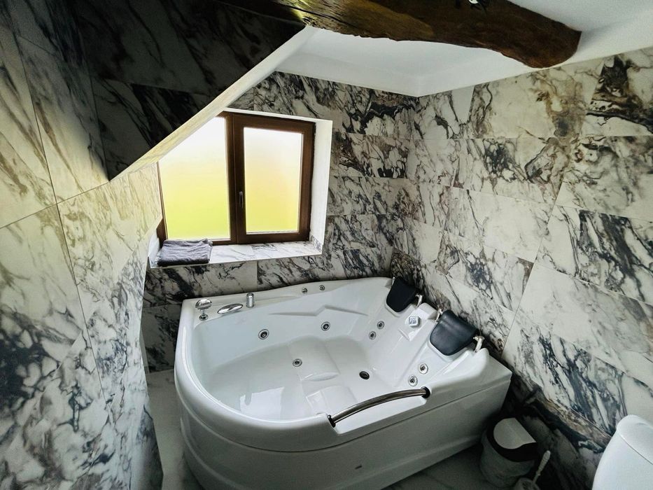 Cabana de inchiriat , disponibila de revelion