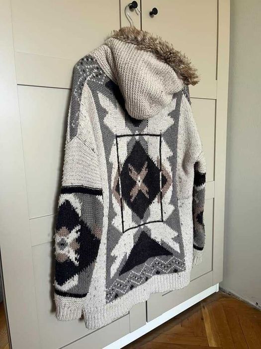 Мека и уютна зимна жилетка