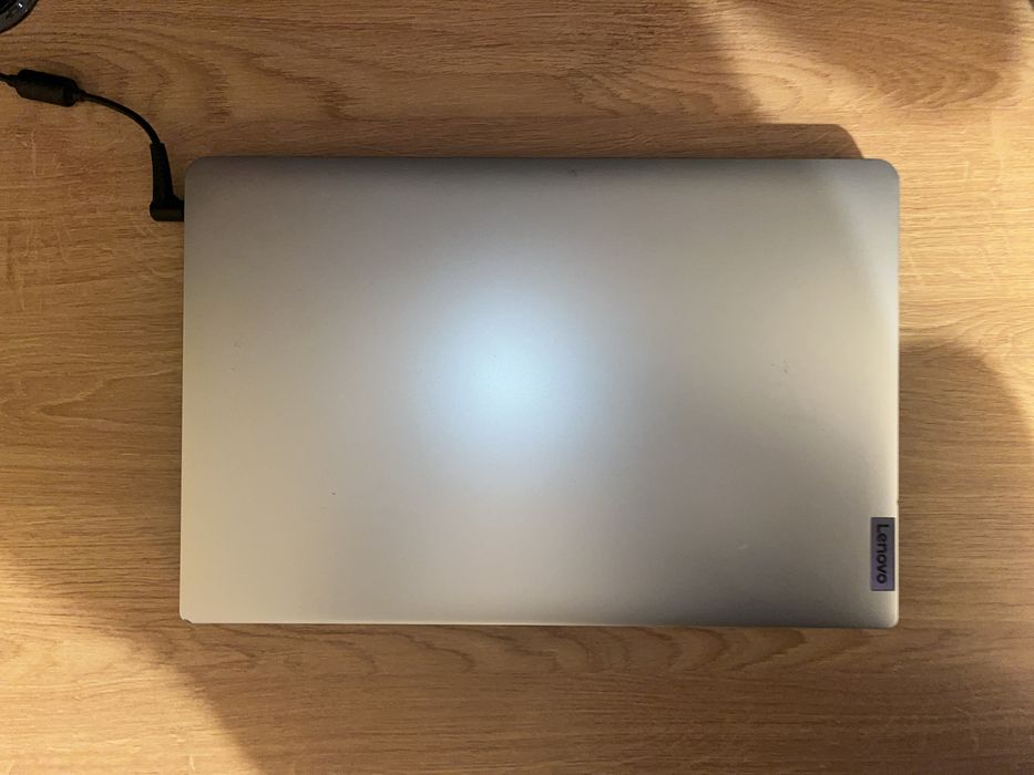 Laptop Lenovo IdeaPad 3 - Ryzen 5,8GB RAM, SSD 512GB, Radeon Graphics