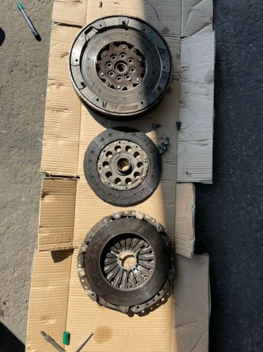 kit ambreaj volanta placa bmw F10 520d seria 3 5 320d 184hp 2014 cutie manuala 6 trepte cu start stop disc