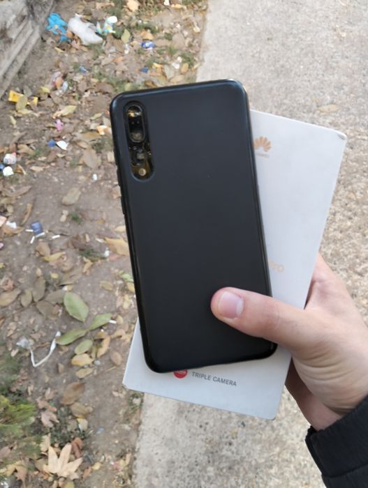 P20 pro zapchast