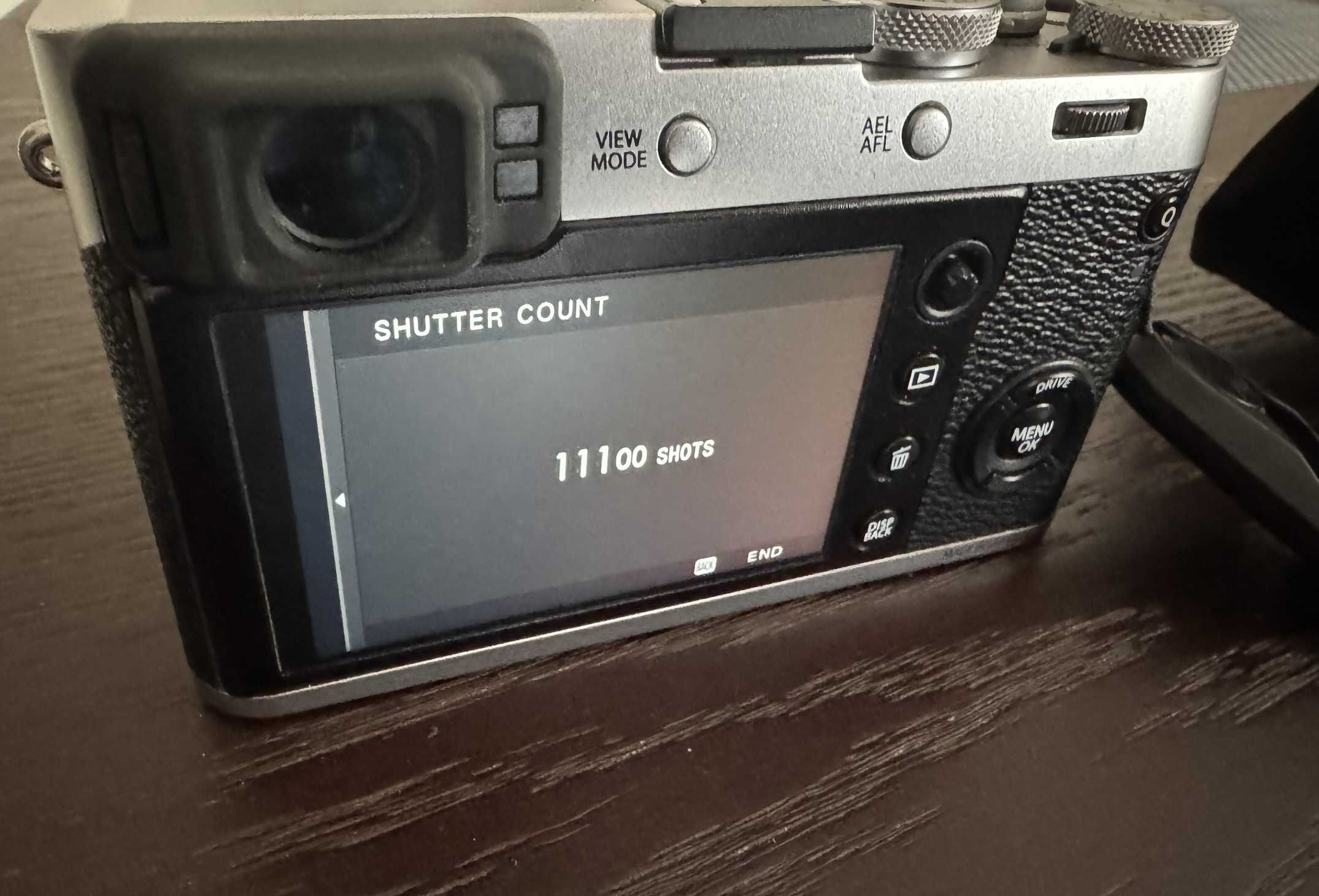 Фотоапарат Fujifilm X100F с аксесоари