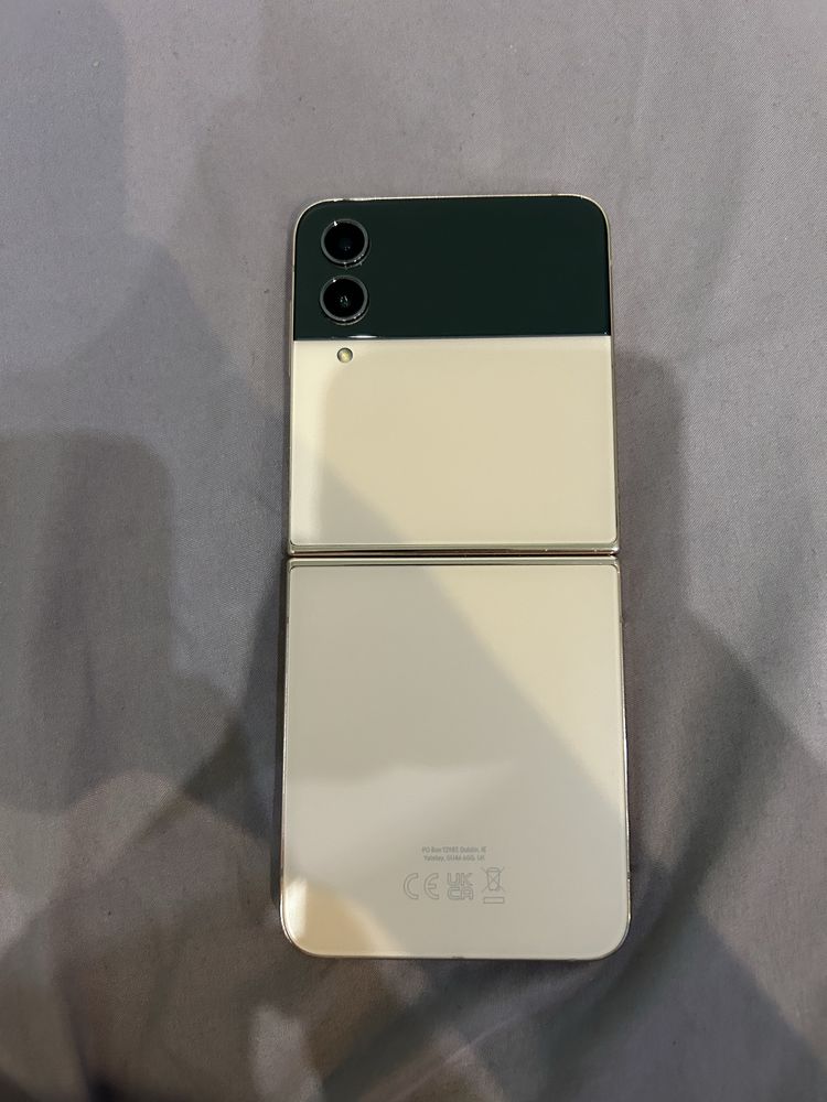 Samsung Z flip 4