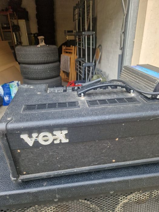 Vand sau schimb boxa cu amplificator
