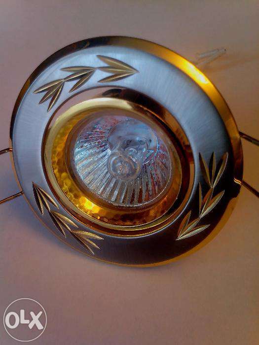 Светильник точечный