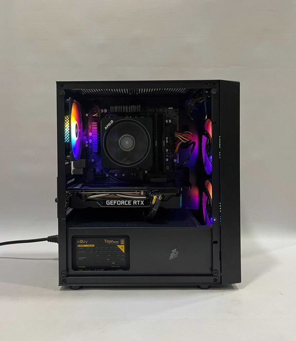 Геймърски компютър AMD Ryzen 7 2700X, RTX 2060 Super, 16GB ram