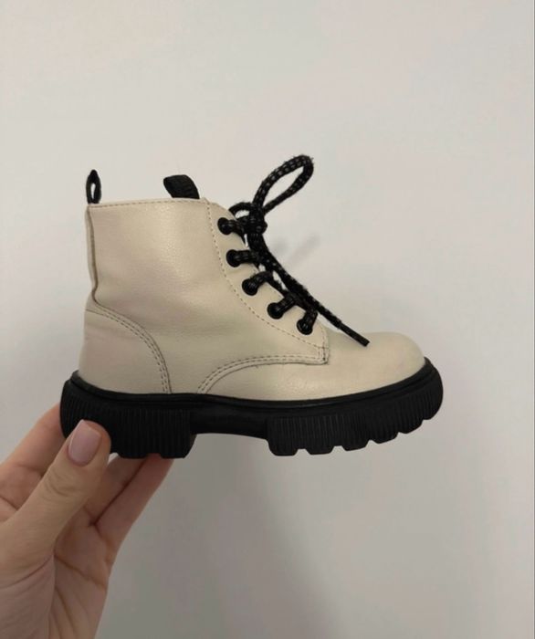 Ghete Zara marimea 24