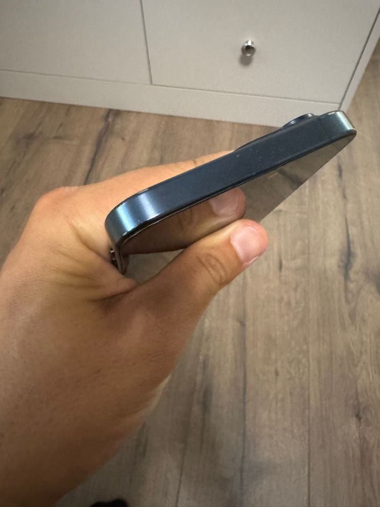 Iphone 15 Pro Max/90% bateria/liber de retea/Negru