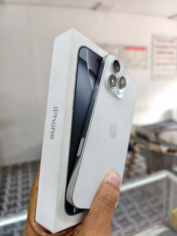 iPhone 16 PRO MAX / 512 GB / 100% Bateria / Accept Schimburi