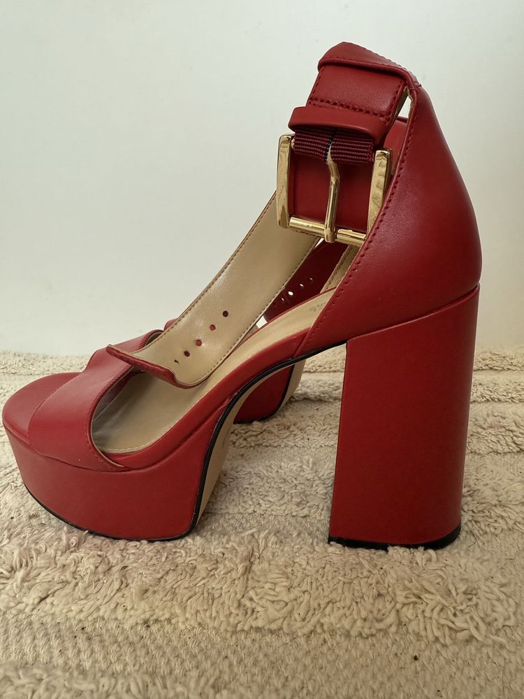 Сандали Michael Kors 37