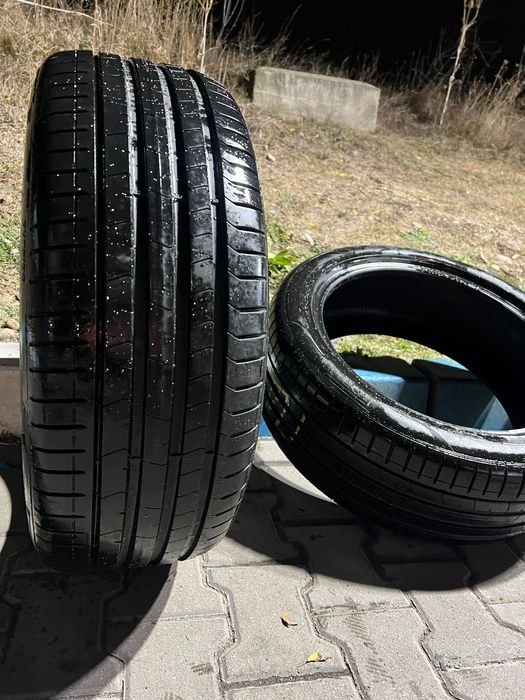 Летни гуми Pirelli 245/45 R19 , DOT 21