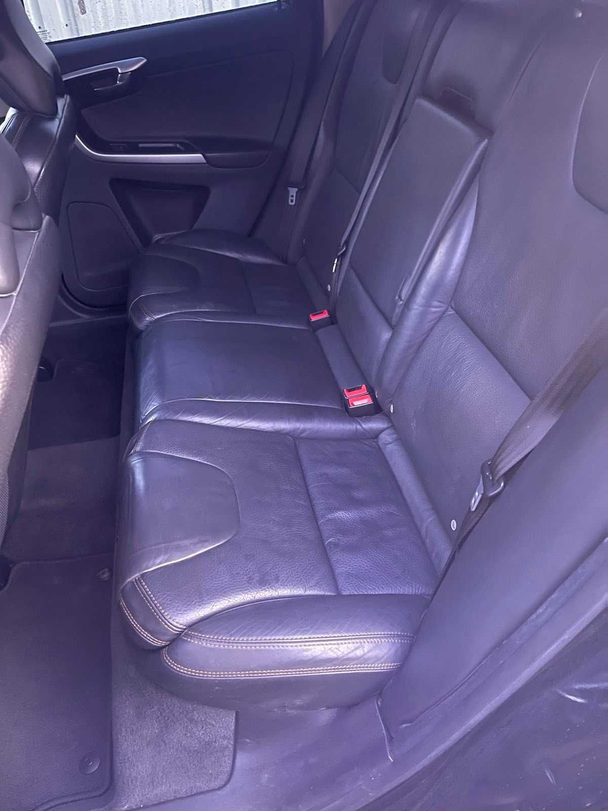 Volvo XC60 2.4 D3 нов внос