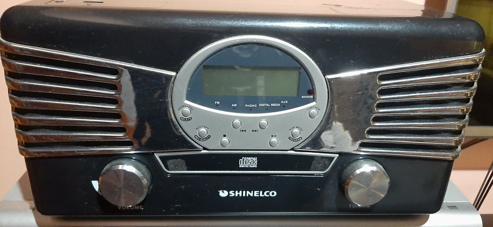 Vand pick-up  , cd , usb,radio, aux Shinelko