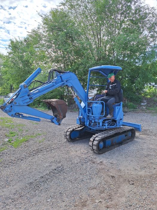 Продам миниэкскаватор Komatsu pc28uu2