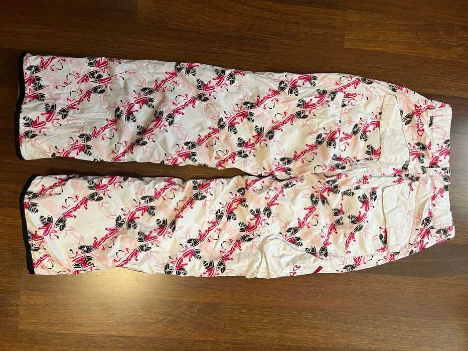 Дамски панталон за ски или сноуборд.