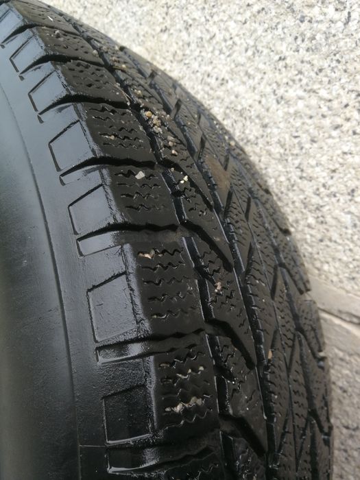 Гуми 205/70/15  BFGoodrich  winter snow