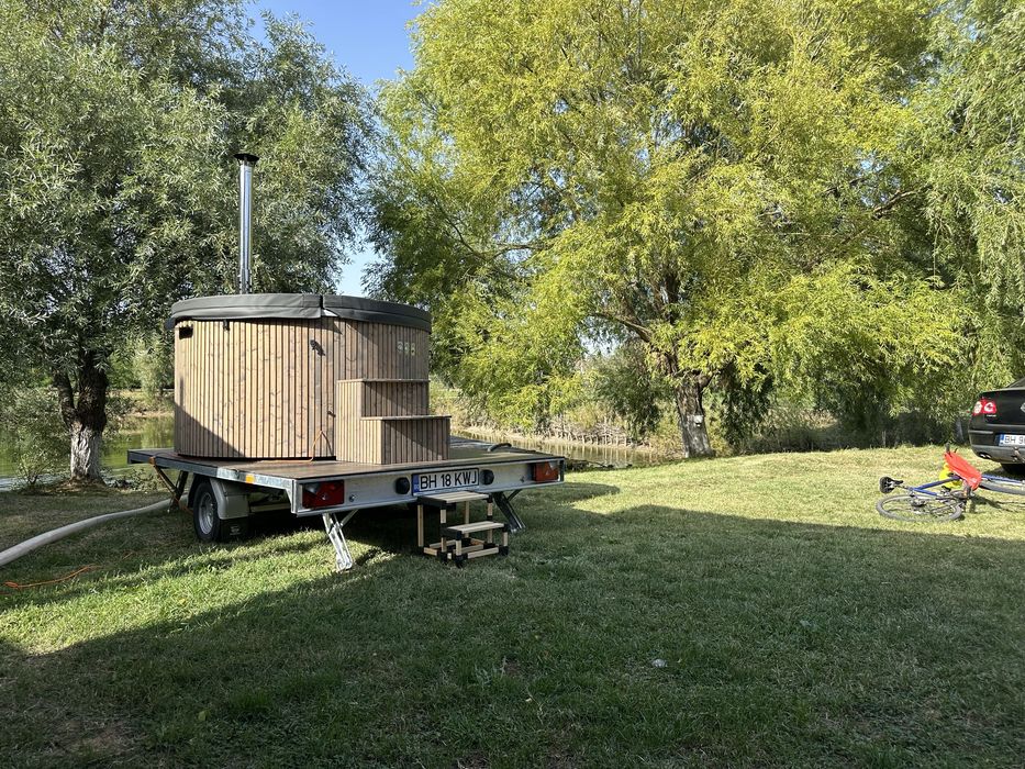 Jacuzzi mobil de inchiriat - Ciubar Mobil