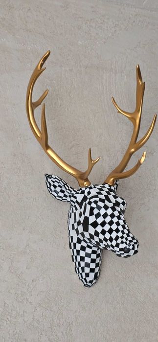 Разкошна декорация за стена.