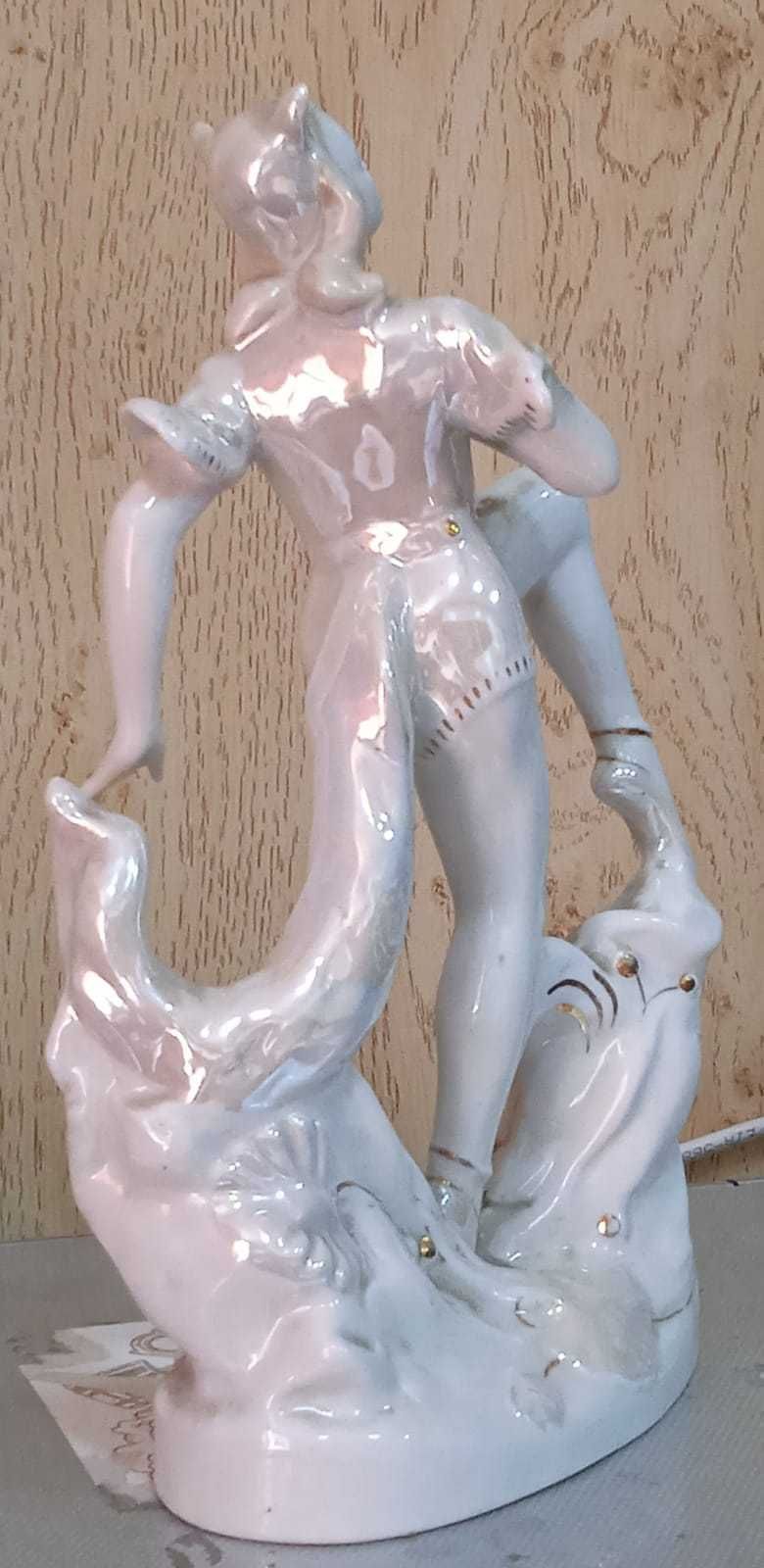 Скульптура Женщина-кошка (Принцесса цирка) ДФЗ 60-е годы Позолота